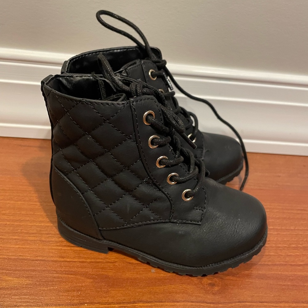 Toddler Girl Lace Up Quilted Boots